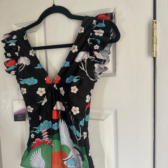 Averie Swimsuit Harlow Asian inspired print - Picture 5 of 9